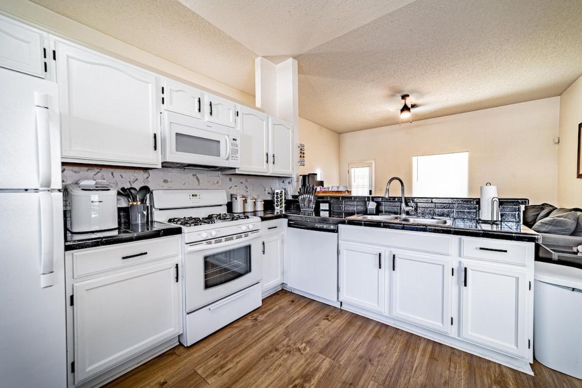 Perfect Family Home With Games Near Fort Bliss El Paso Zewnętrze zdjęcie